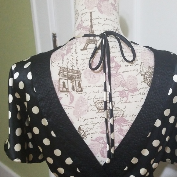 BCBGMaxAzria Top - Picture 6 of 8